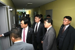 박용철 강화군수, 고교 기숙사 화재 현장 긴급 점검