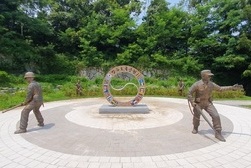 [그곳에 가면] 송해면 하도리 강화 호국공원·참전기념탑