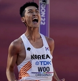 우상혁, 한국 육상 최초로 세계선수권 은메달 쾌거