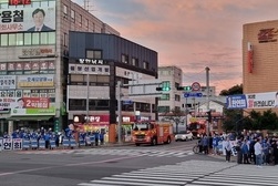 한연희 강화군수 후보, 본격선거전 출정식    박찬대 원내대표, 맹성규 국회 국토교통위원회 위원장 등 참석  