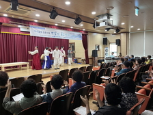 노인복지관서 열린 ‘만담의 폭소마차’