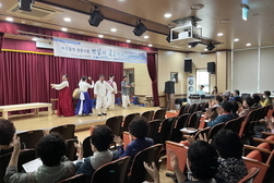 노인복지관서 열린 ‘만담의 폭소마차’