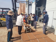 삼산면, 못자리 영농현장 방문 격려