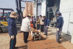 삼산면, 못자리 영농현장 방문 격려