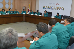 박용철 강화군수, 탄핵 가결 후 긴급 간부회의 개최