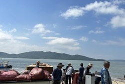 교동면 노인회, 해안 쓰레기 수거로 교동 사랑 실천