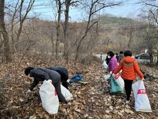 양사면 이장단·생활개선회,  48번 국도변 청소취약지 환경정화에 앞장서