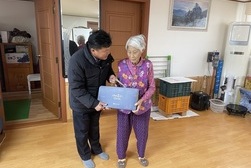 불은면, 100세 어르신 장수 축하선물 전달