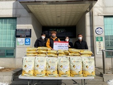 ㈜교동들녘, 교동면에 이웃돕기 물품 기탁