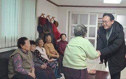 신임 하점면장, 취임 첫 행보로 경로당 방문 소통