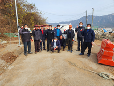 화도면 농촌지도자회, 미루지항 일대 환경정비 실시