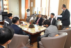유천호 군수, 신임 인천해양경찰서장과 강화 해양을 위한 간담회 개최