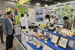 배충원 강화군의회 의장, 대한민국 국제 관광박람회 현장 찾아!
