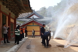 인천소방본부 강화 전등사에서 산불방재훈련 실시   