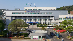 배충원 인천 강화군의회 의장, 소방헬기 긴급 후송 