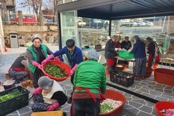 양도면 새마을부녀회, 김장김치 나눔행사로 따뜻한 온정 베풀어
