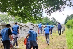 문화재돌봄센터, 포스코이앤씨 임직원과 강화산성 주변 봉사활동 진행