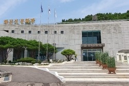 [그곳에 가면] 송해면 양오리 ‘화문석문화관’
