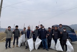 송해면 이장단, 면내 하천 주변 쓰레기 줍기 봉사
