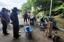 하점면 몸살림운동 회원, 칼갈이 자원봉사 활동 펼쳐