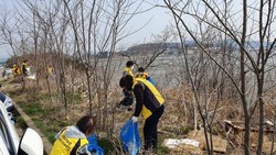 길상면 농가주부모임, 새봄맞이 도로변 환경정화활동 구슬땀
